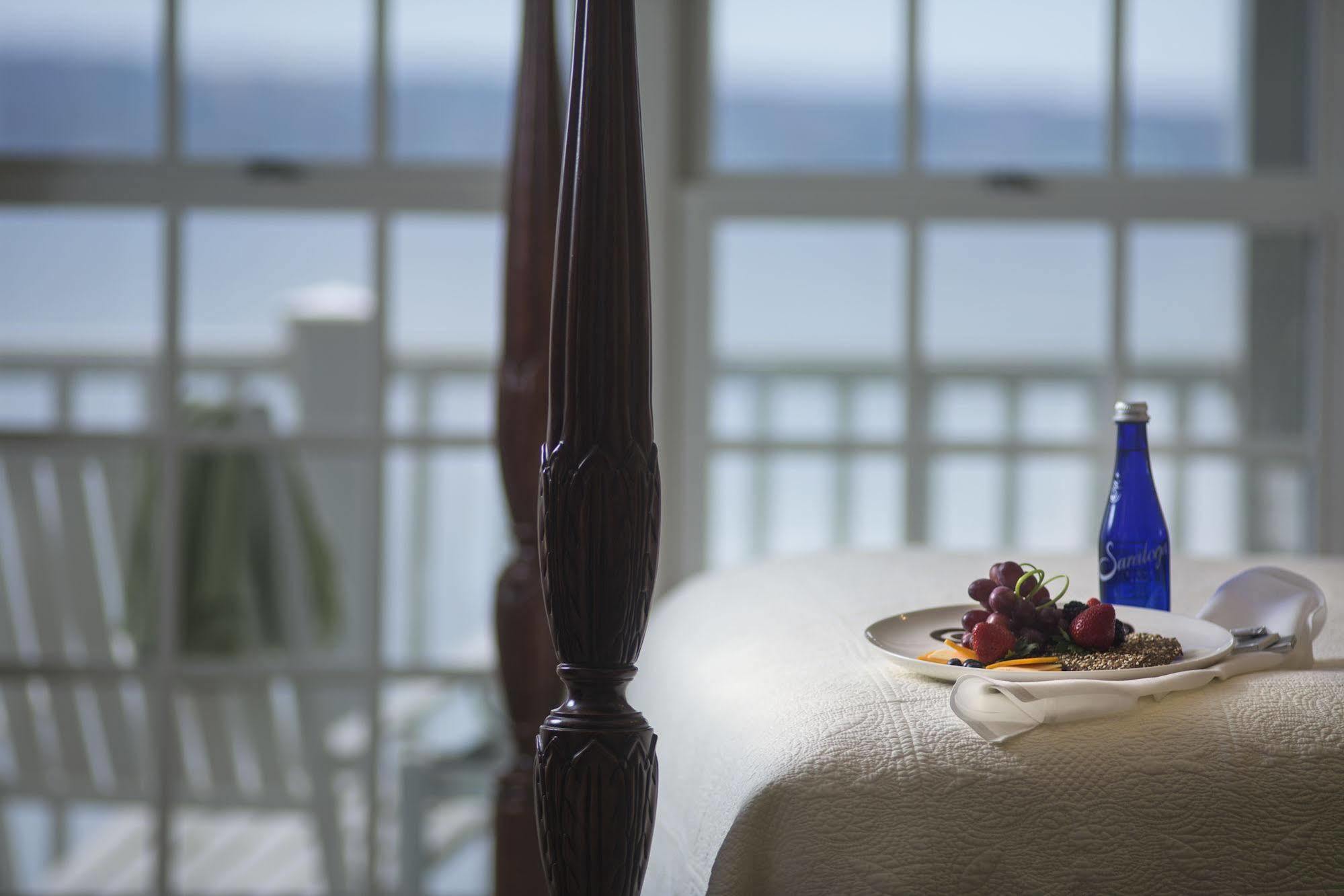 The Geneva Inn Lake Geneva Buitenkant foto